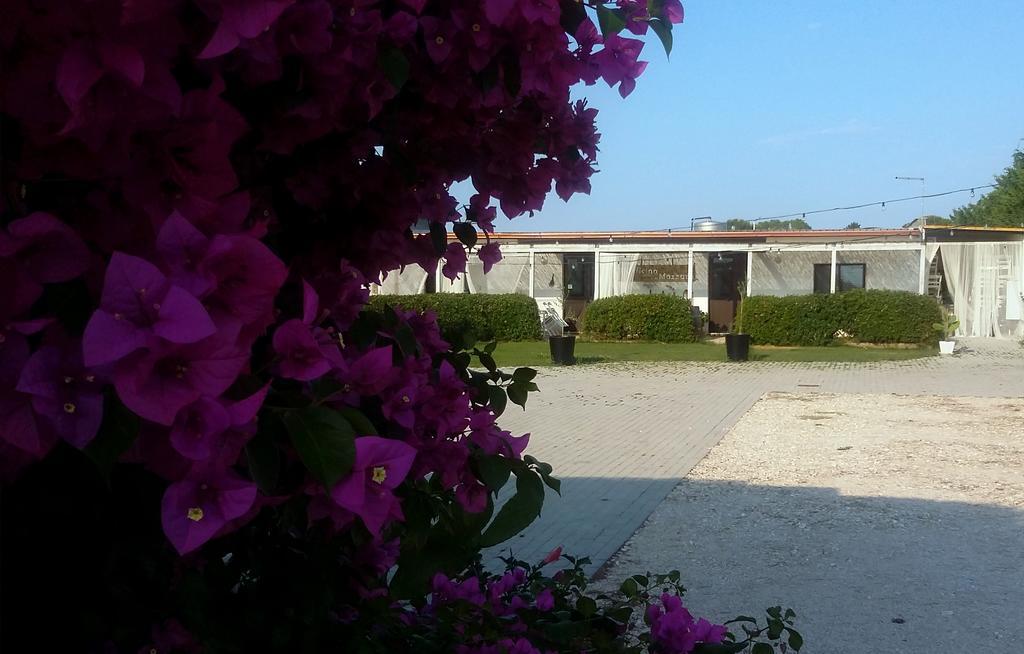 Mazzara Farm Bed & Breakfast Manduria Bagian luar foto