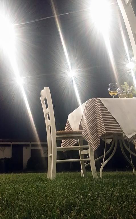 Mazzara Farm Bed & Breakfast Manduria Bagian luar foto