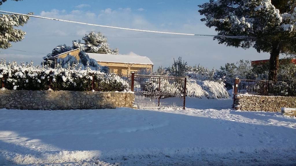 Mazzara Farm Bed & Breakfast Manduria Bagian luar foto