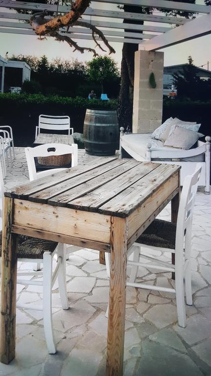 Mazzara Farm Bed & Breakfast Manduria Bagian luar foto