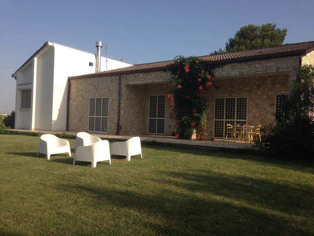 Mazzara Farm Bed & Breakfast Manduria Bagian luar foto