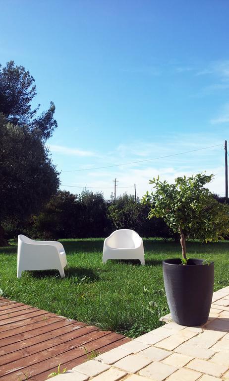 Mazzara Farm Bed & Breakfast Manduria Bagian luar foto