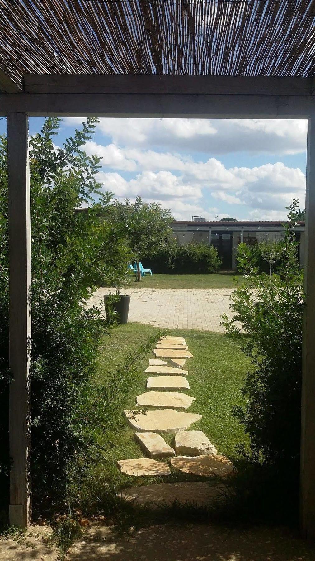 Mazzara Farm Bed & Breakfast Manduria Bagian luar foto