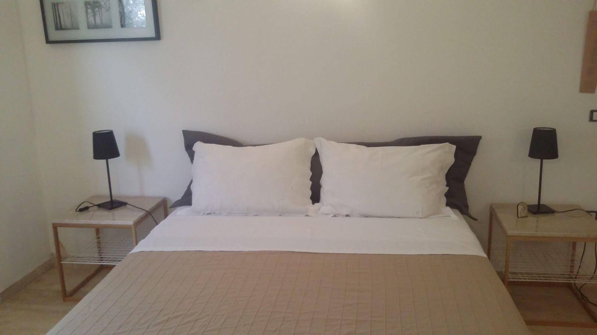Mazzara Farm Bed & Breakfast Manduria Bagian luar foto